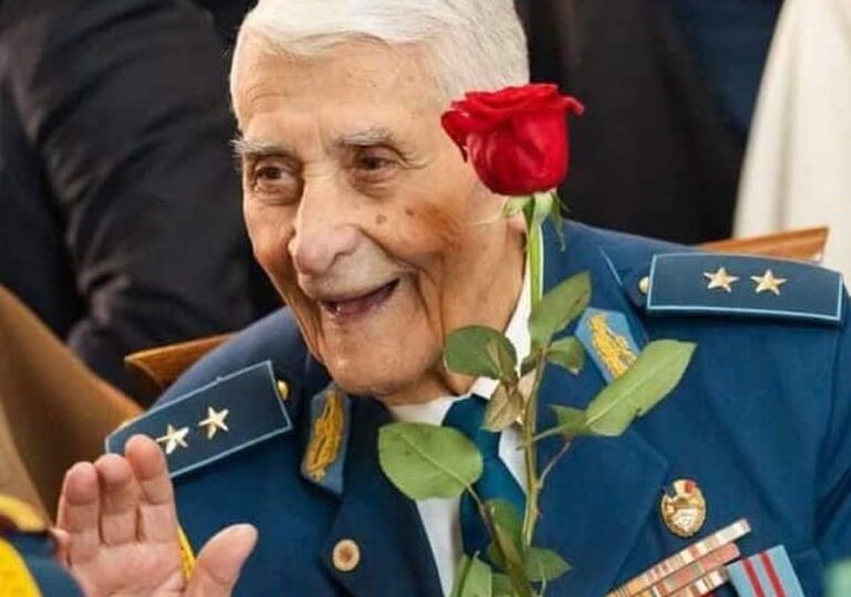 101-летний генерал Раду Теодору все еще угрожает «демократическим ценностям»